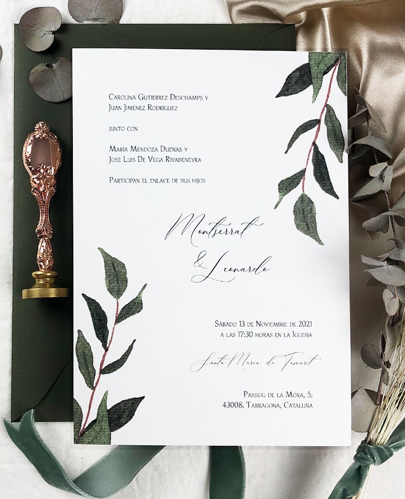 invitaciones de boda verde con hojas verdes y diseño elegante